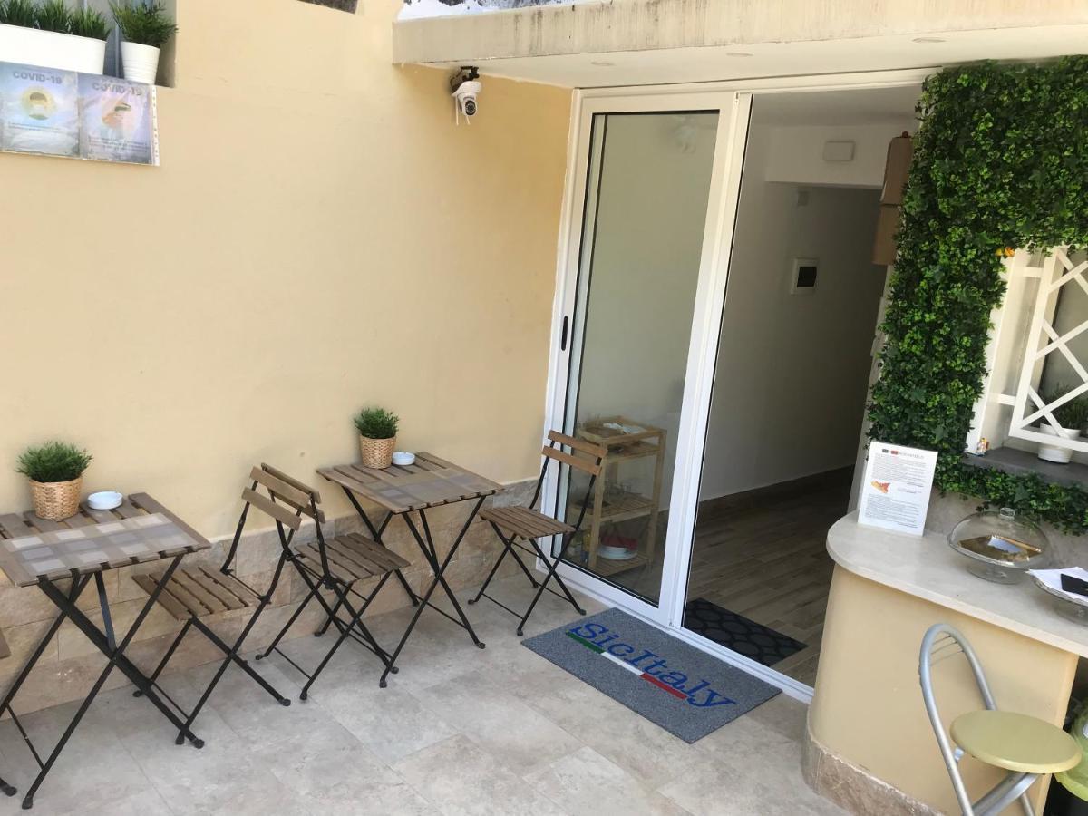 Bed and Breakfast Sicitaly Aci Castello Exterior foto
